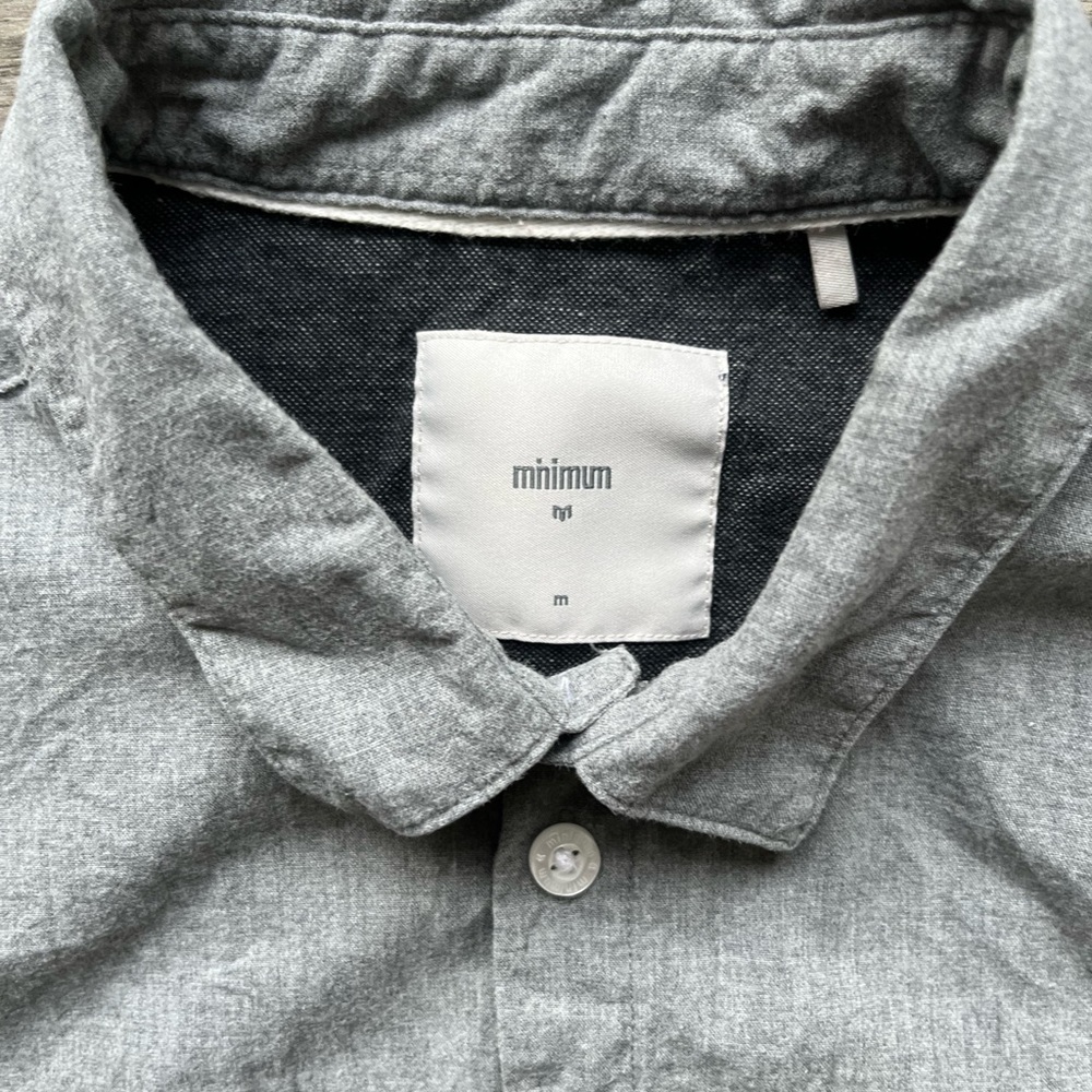 Minimum collared shirt medium - Picture 2 of 2